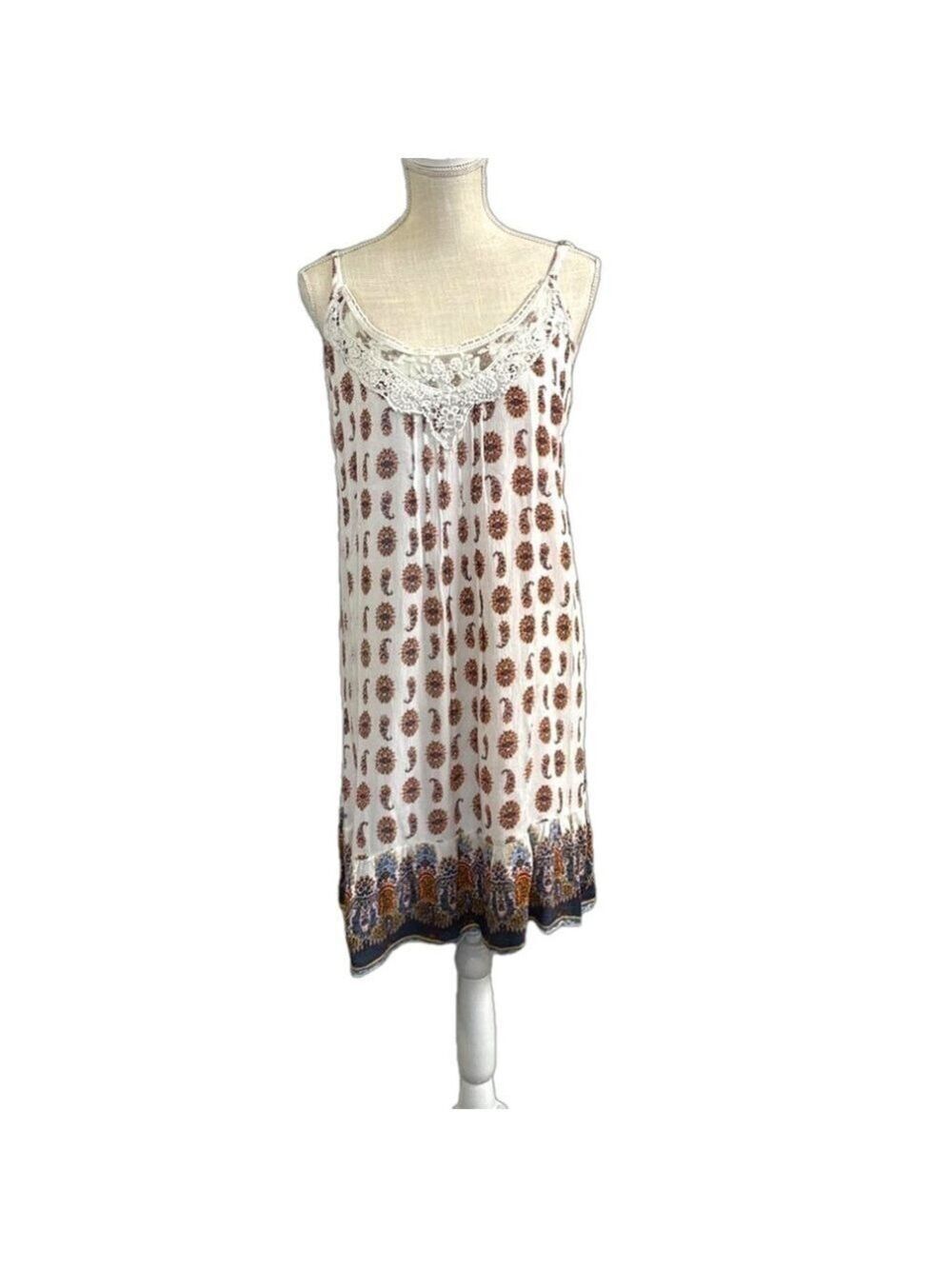 Women's Speed Control Spaghetti Strap Floral Lace Neckline Sundress. Size 1X